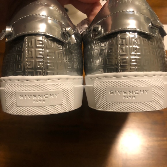 NIB $595 Givenchy Urban Street Monogram Metallic Leather Sneakers 40 - Picture 12 of 16